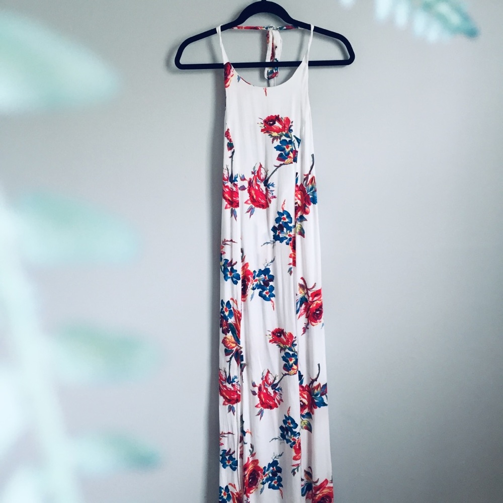 💝White Floral Maxi Dress
